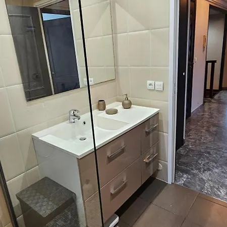 Duplex Climatise 100m2, Jardin, Garage Individuel Clos Antibes